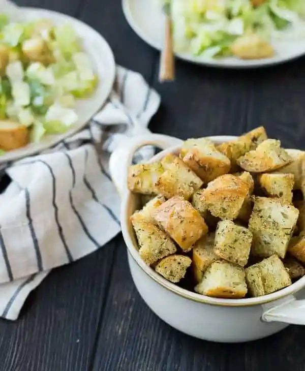 Caesar Croutons – EASY recipe!