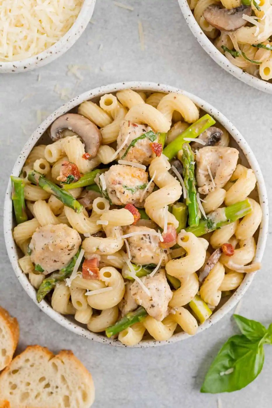Chicken and Asparagus Pasta, creamy