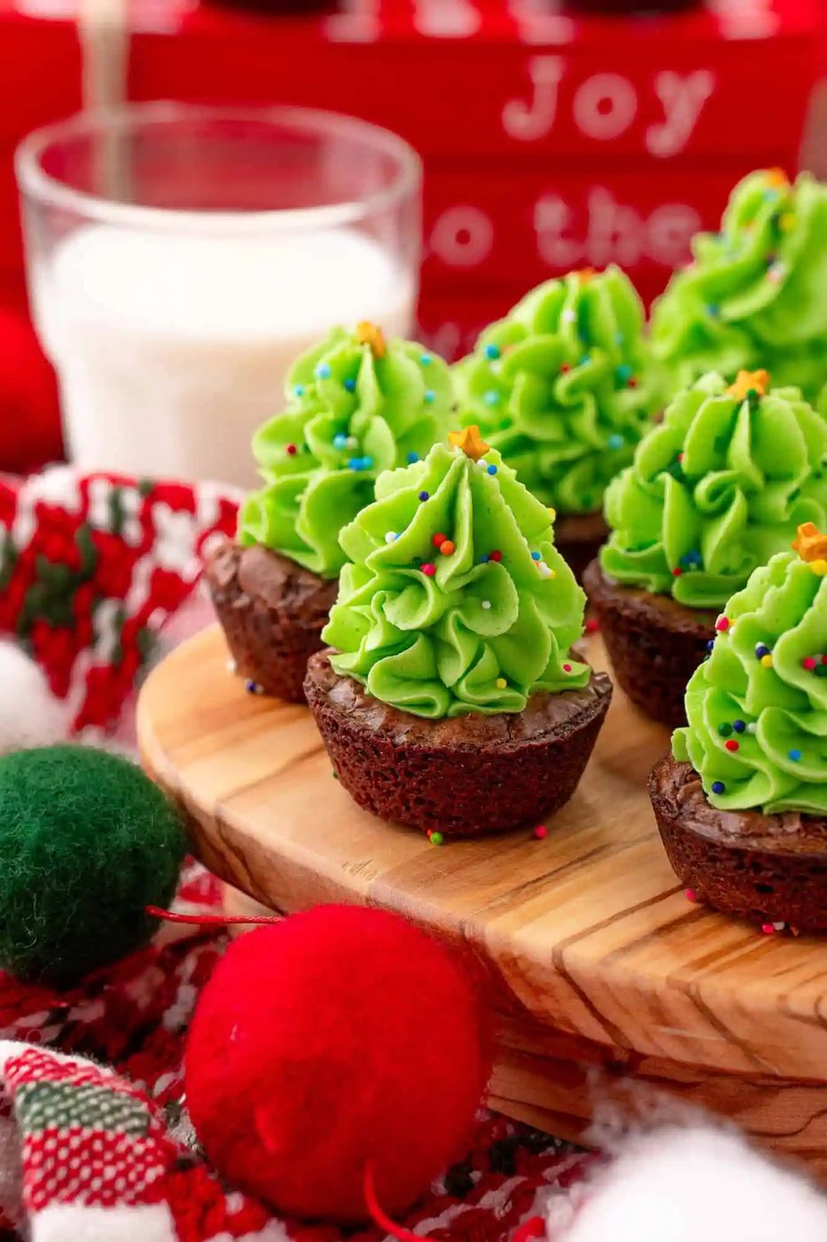 Christmas Tree Brownie Bites