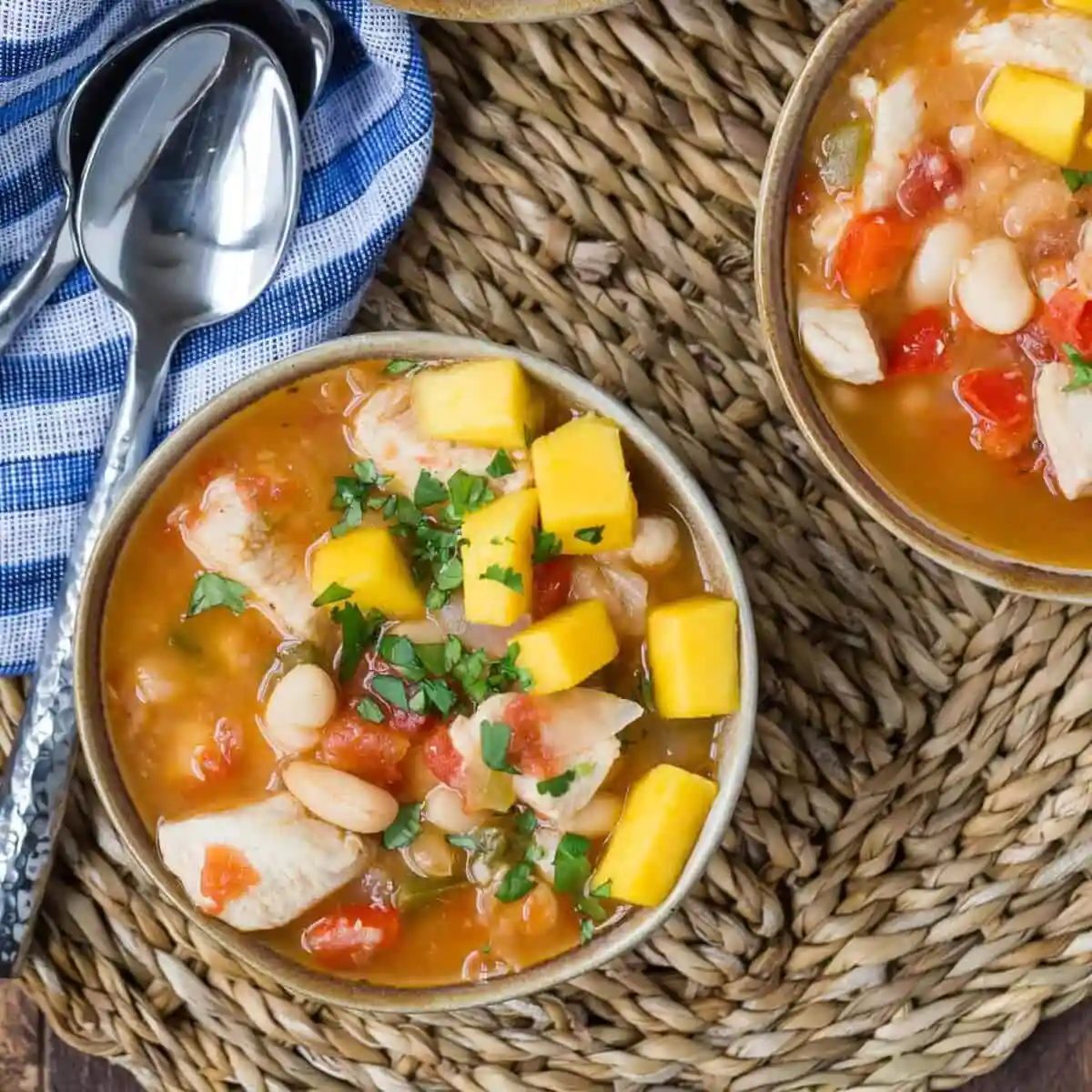 Chicken Chili Recipe – FIVE ingredients!