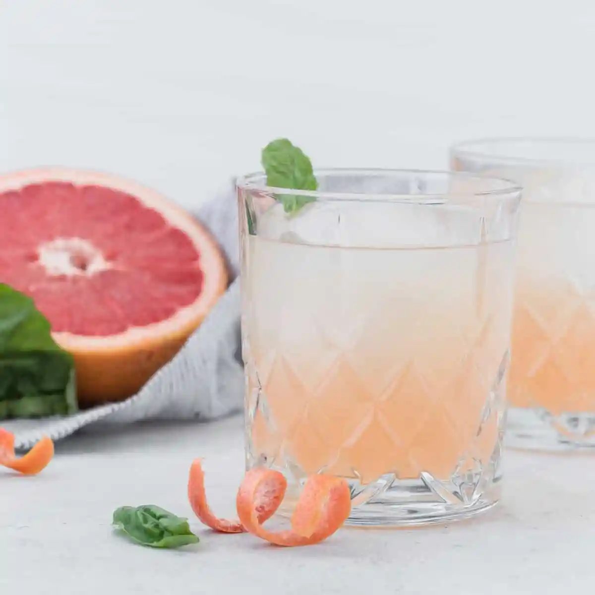 Grapefruit Elderflower Cocktail