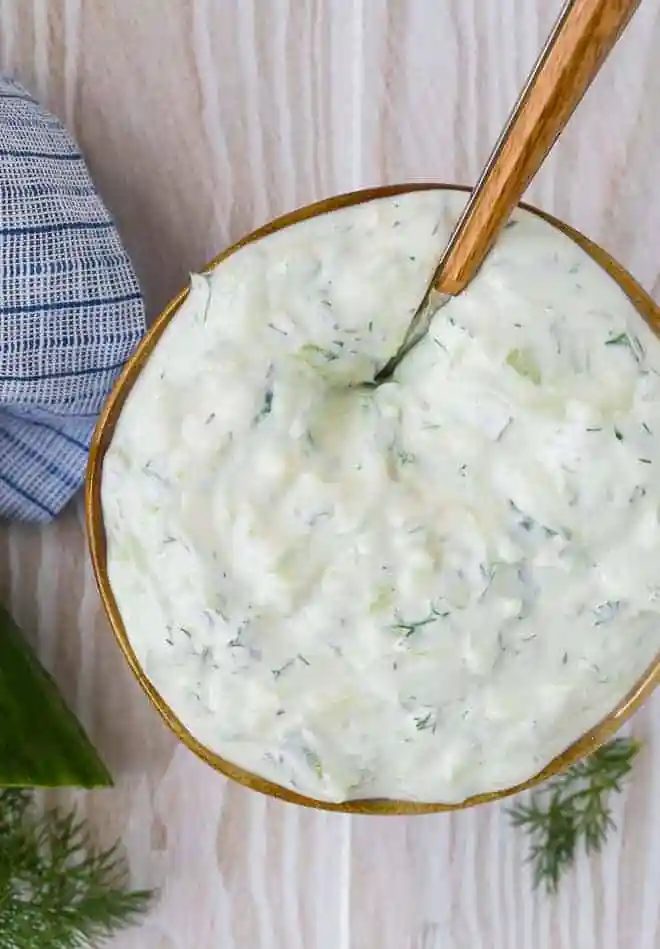 Tzatziki Recipe (Cucumber Yogurt Sauce)