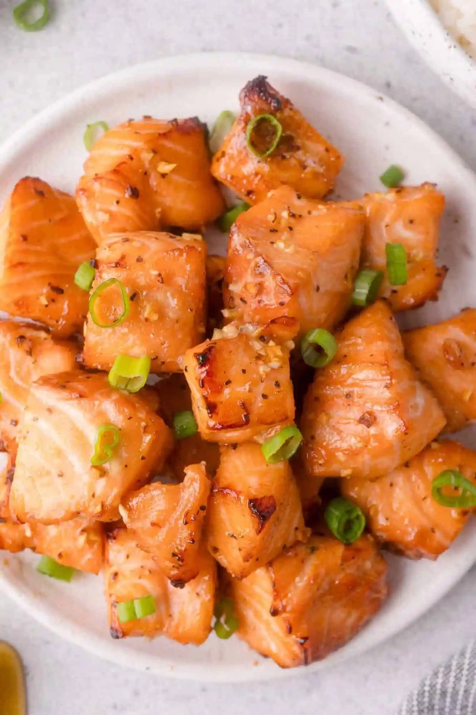 Honey Garlic Air Fryer Salmon Bites