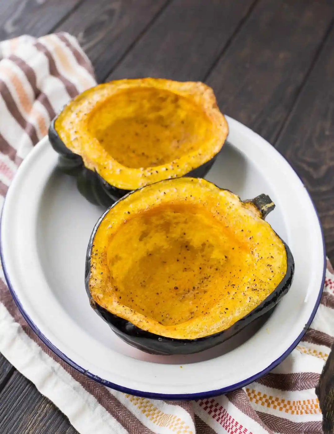 Cook Acorn Squash (savory or sweet!)