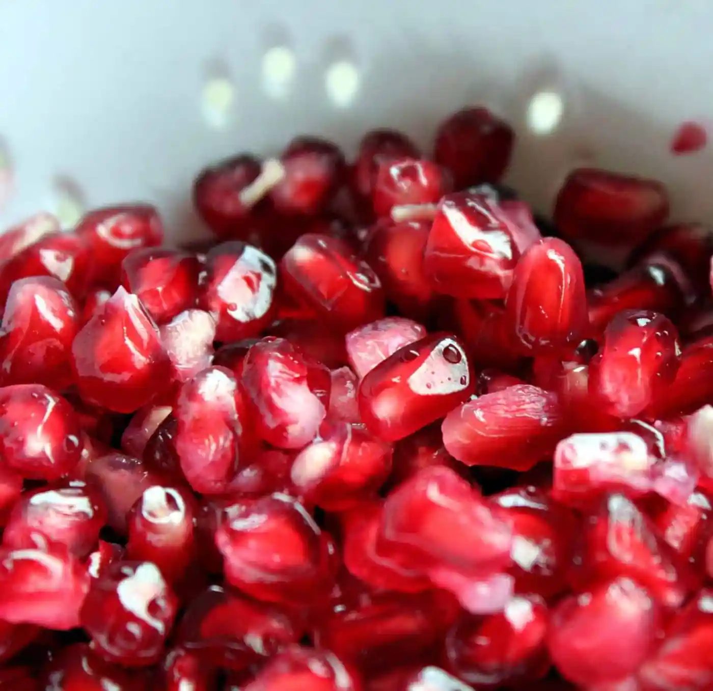 Cut a Pomegranate – Mess Free Method!