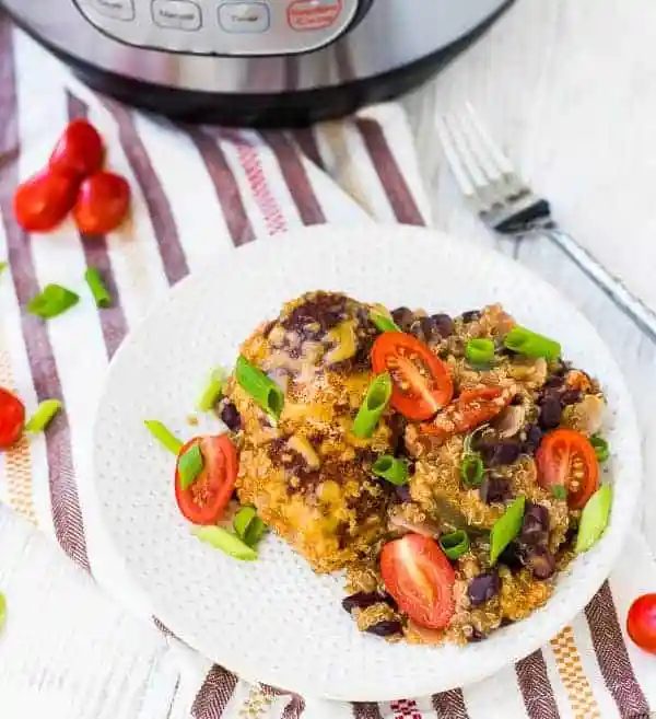 Southwestern Instant Pot Chicken and Quinoa