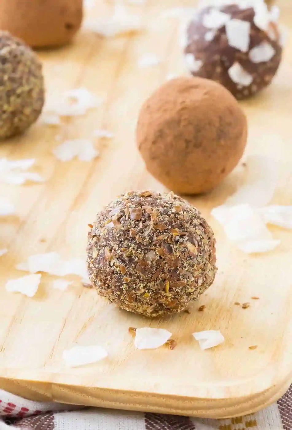 Chocolate Nut-Free Energy Balls