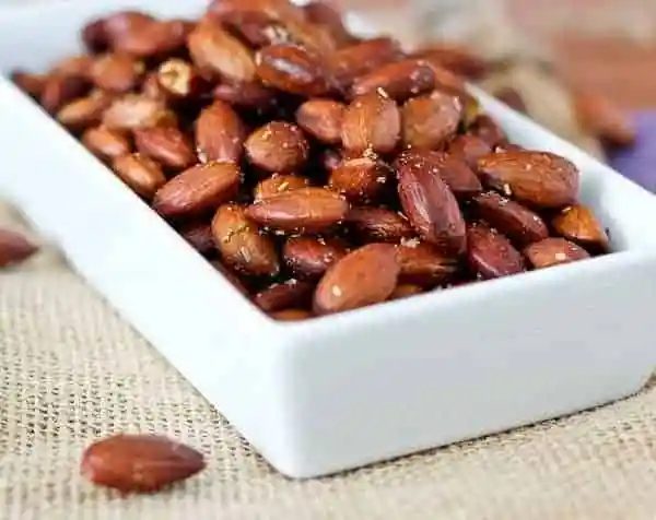 Olive Oil and Rosemary Roasted Almonds - get the recipe on