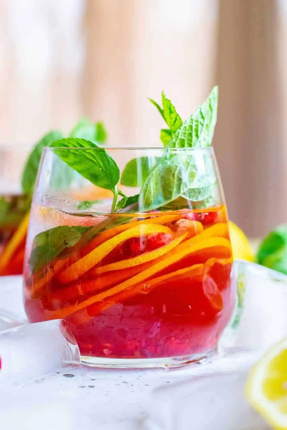 Sparkling Pomegranate Punch – party perfection!