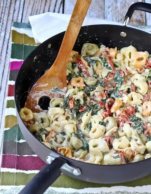 Tortellini with Creamy Sun-Dried Tomato Sauce