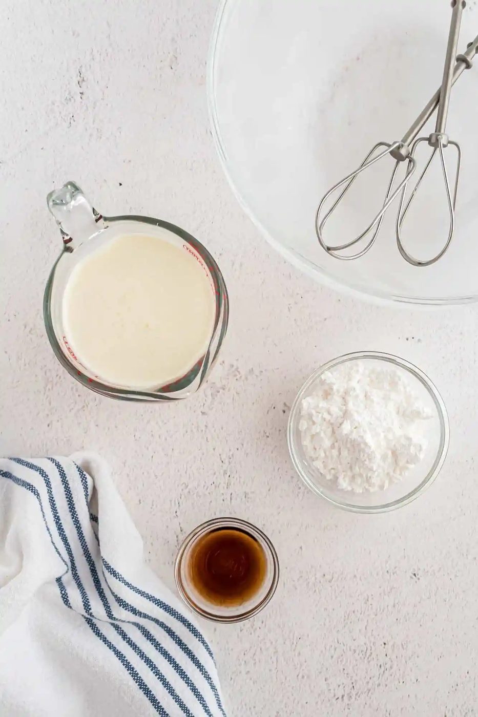 Ingredients needed for whipped cream.