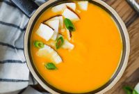 Warming Vegan Whole30 Carrot Ginger Soup
