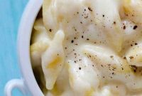 Single-Skillet Panera Mac and Cheese Perfection