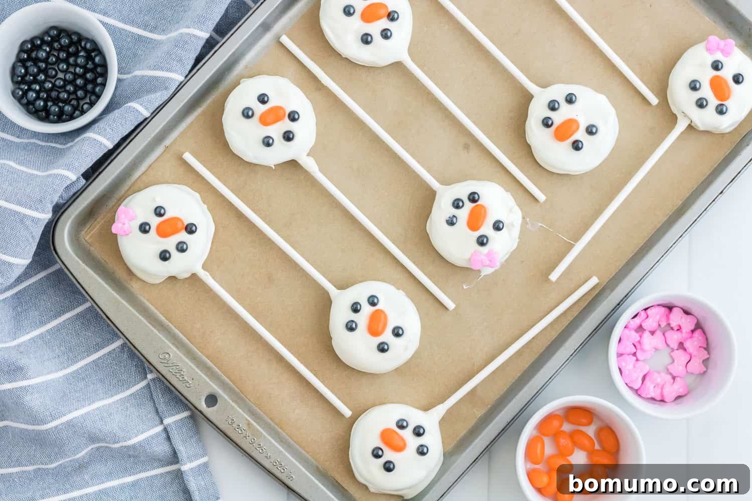 Decorated oreo snowpeople.