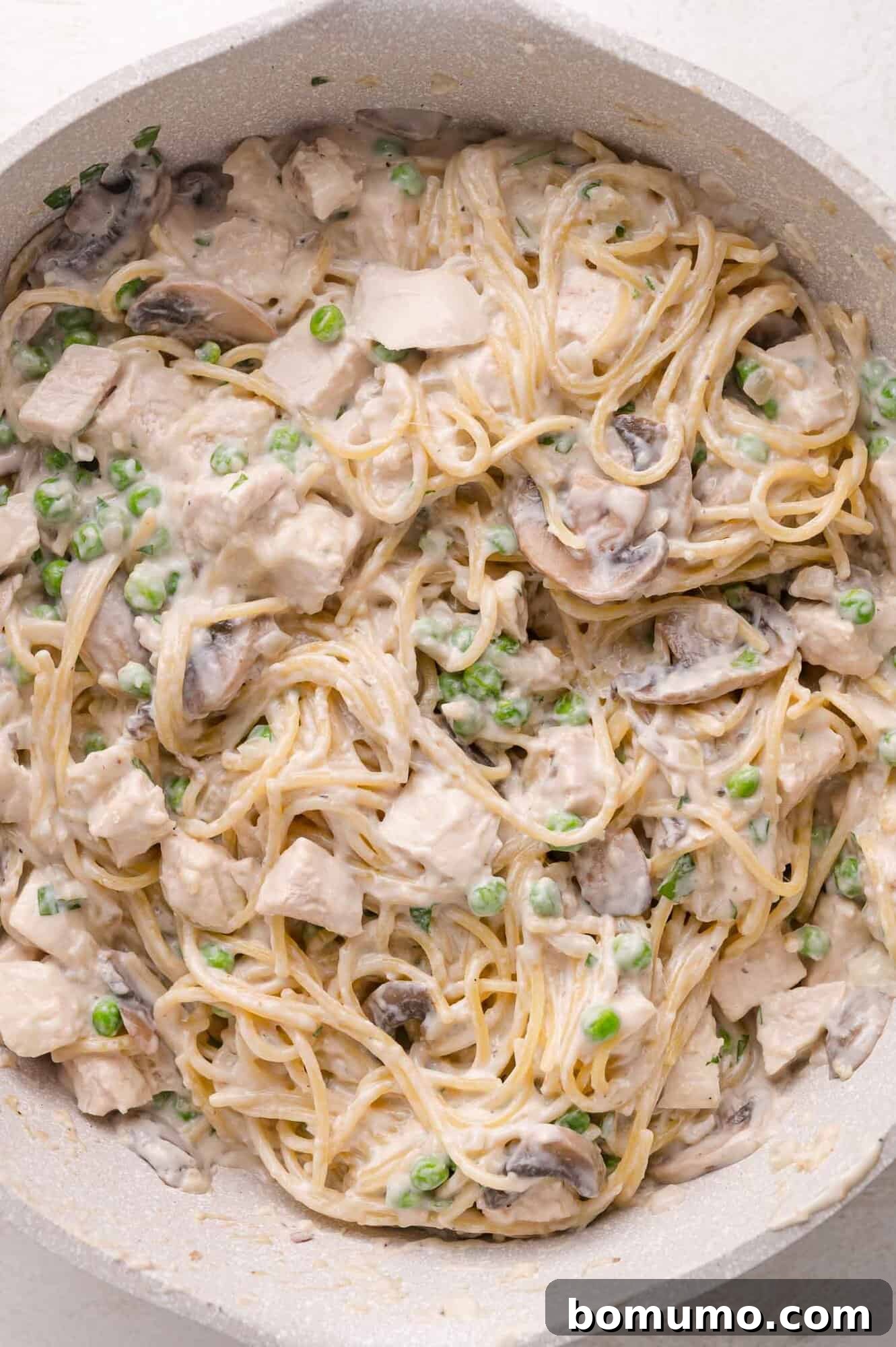 Chicken tetrazzini in skillet